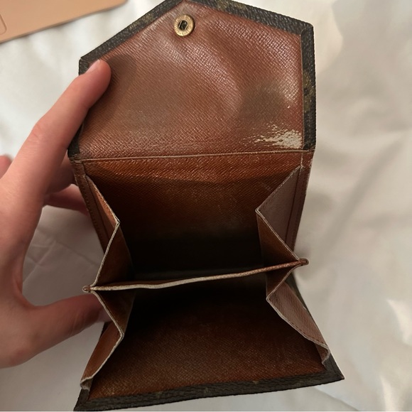 Louis Vuitton Wallet - Picture 3 of 5
